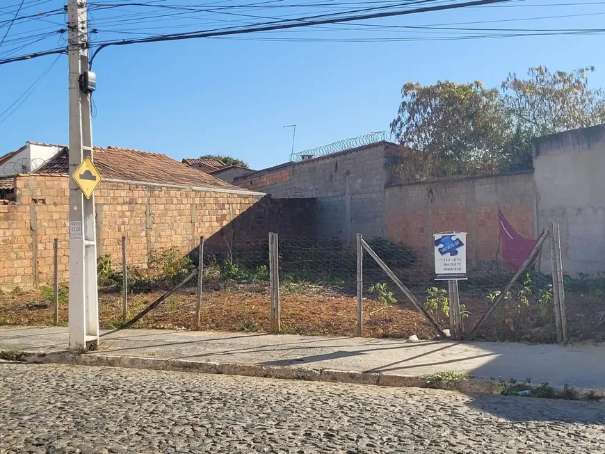 Foto 1 de Lote/Terreno à venda, 250m² em Moradas da Lapinha, Lagoa Santa