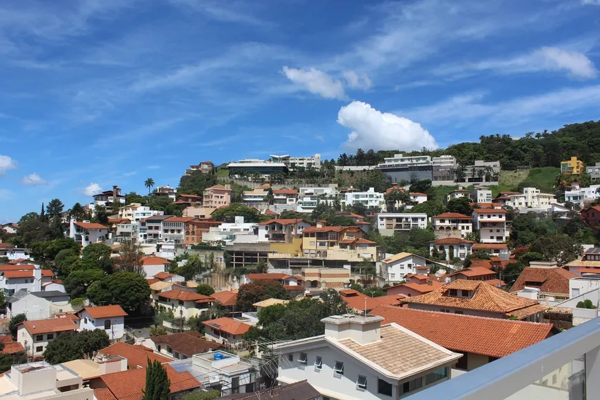 Foto 1 de Casa com 3 Quartos à venda, 360m² em Mangabeiras, Belo Horizonte