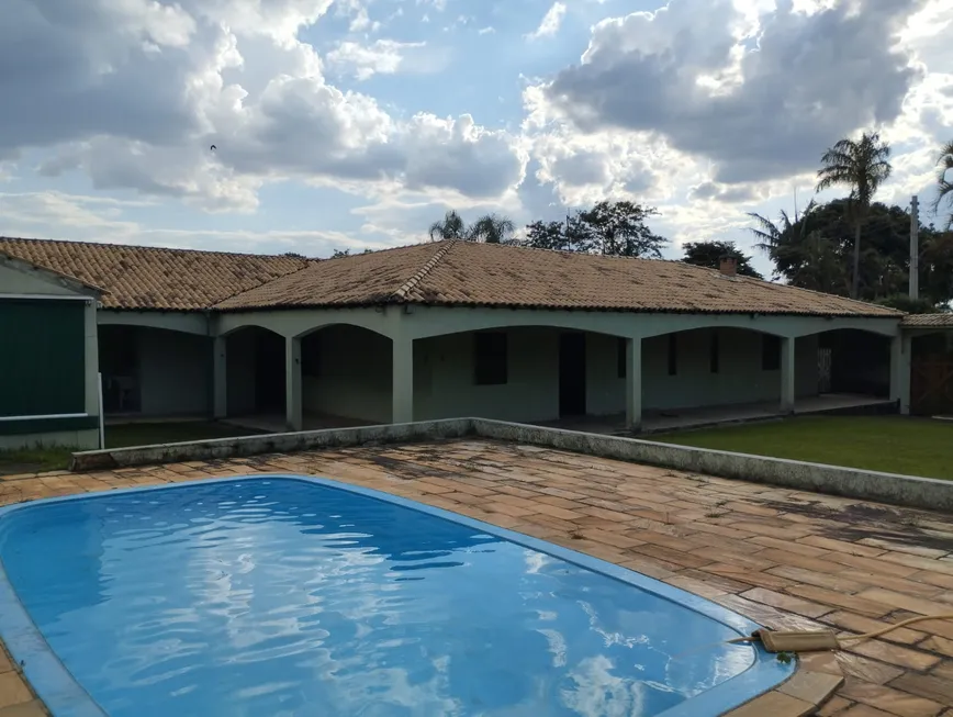 Foto 1 de Fazenda/Sítio com 5 Quartos à venda, 1400m² em Varejao, Itu