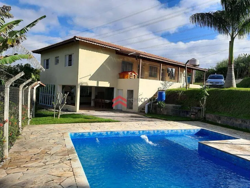 Foto 1 de Fazenda/Sítio com 3 Quartos à venda, 240m² em Ibiuna, Ibiúna