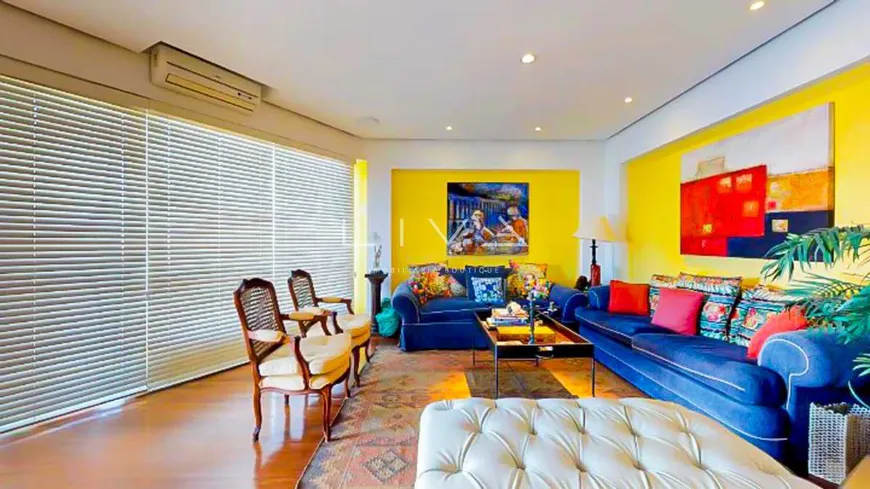 Foto 1 de Apartamento com 4 Quartos à venda, 174m² em Leblon, Rio de Janeiro