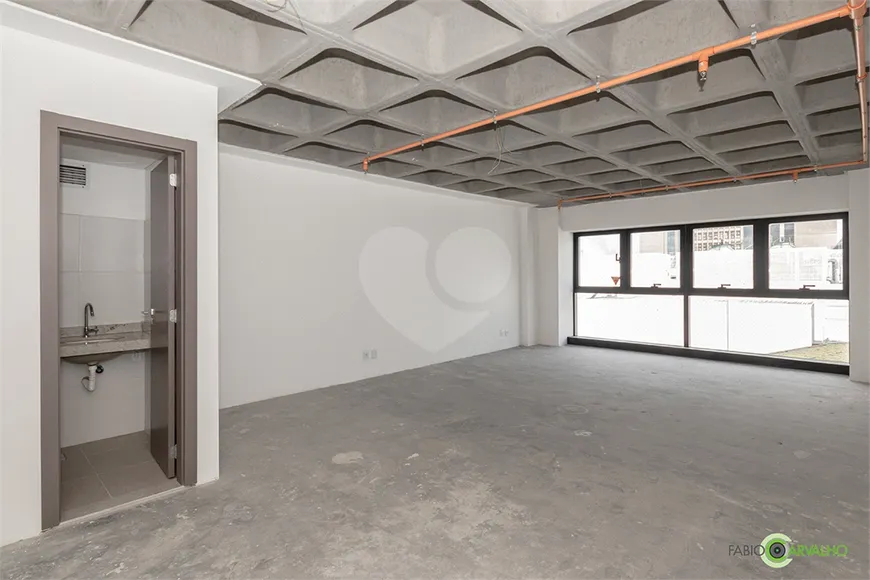 Foto 1 de Sala Comercial para venda ou aluguel, 46m² em Menino Deus, Porto Alegre