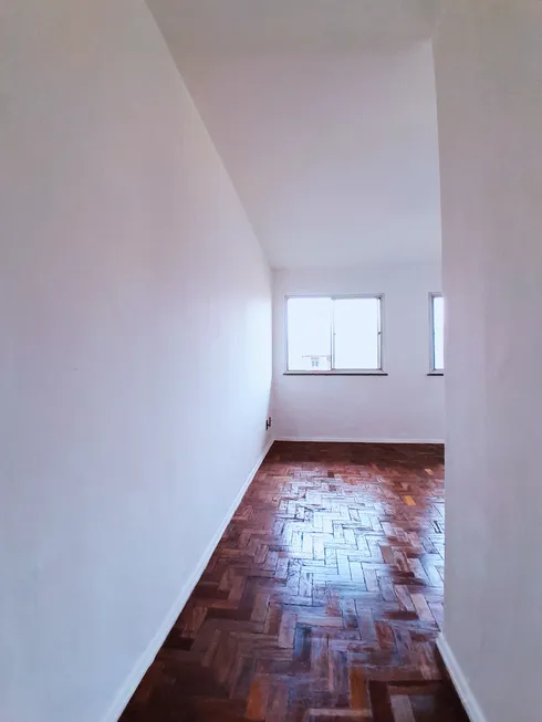 Foto 1 de Apartamento com 3 Quartos à venda, 77m² em Sao Sebastiao, Petrópolis