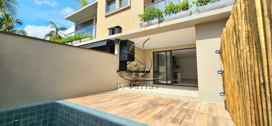 Foto 1 de Casa de Condomínio com 4 Quartos à venda, 230m² em Praia de Juquehy, São Sebastião