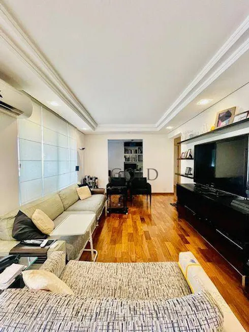 Foto 1 de Apartamento com 3 Quartos à venda, 147m² em Água Branca, São Paulo