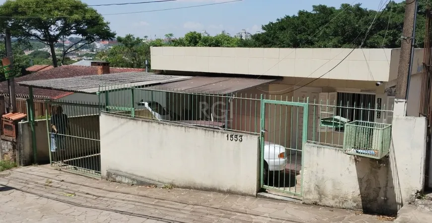 Foto 1 de Casa com 4 Quartos à venda, 149m² em Cavalhada, Porto Alegre