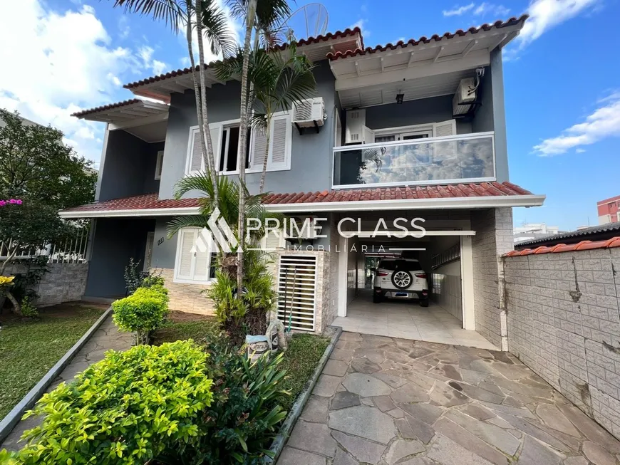 Foto 1 de Casa com 4 Quartos à venda, 230m² em Nossa Senhora das Graças, Canoas