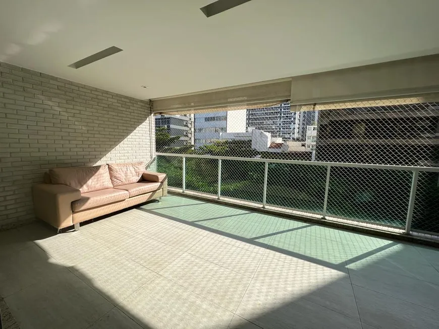 Foto 1 de Apartamento com 4 Quartos à venda, 169m² em Leblon, Rio de Janeiro