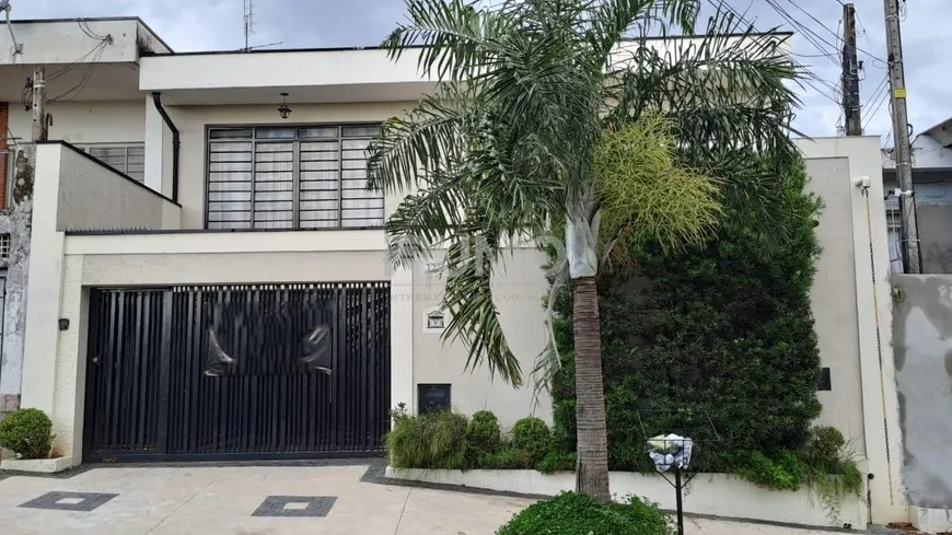 Foto 1 de Casa com 3 Quartos à venda, 261m² em Jardim Leonor, Campinas
