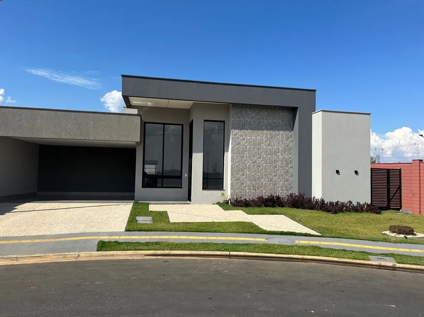 Foto 1 de Casa de Condomínio com 3 Quartos à venda, 162m² em Jardins Bolonha, Senador Canedo