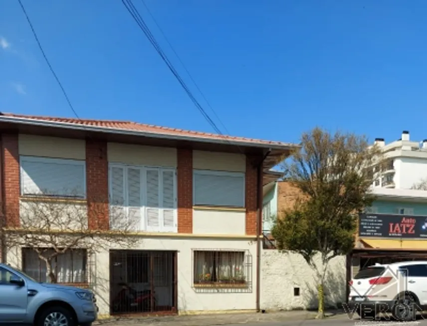 Foto 1 de Casa com 4 Quartos à venda, 200m² em Pio X, Caxias do Sul