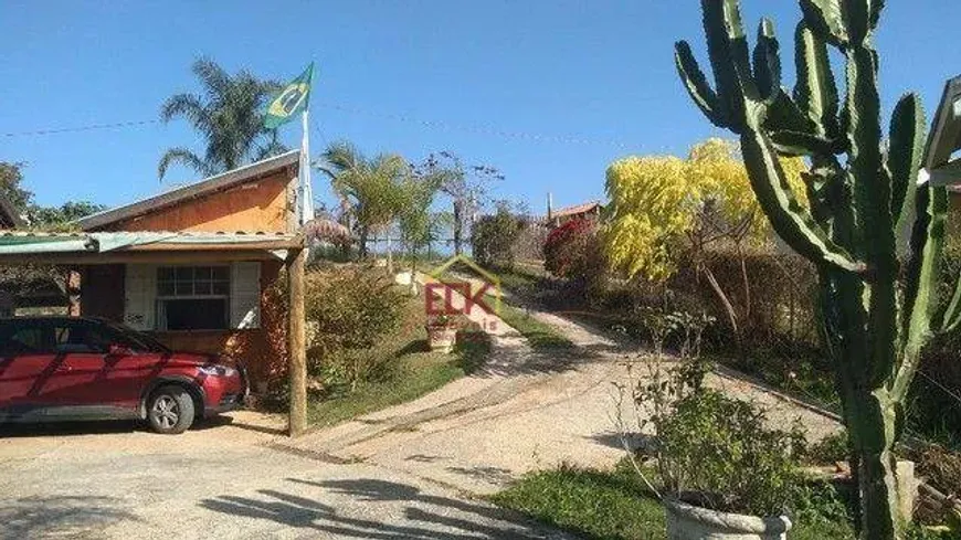 Foto 1 de Fazenda/Sítio com 3 Quartos à venda, 2500m² em , Jambeiro