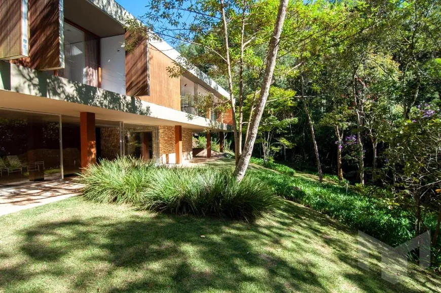Foto 1 de Casa de Condomínio com 4 Quartos à venda, 800m² em Araras, Petrópolis