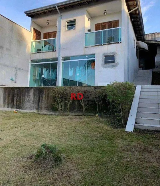 Foto 1 de Casa com 3 Quartos à venda, 200m² em Vila Suíssa, Mogi das Cruzes