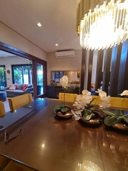 Foto 1 de Casa de Condomínio com 4 Quartos à venda, 534m² em Condomínio Residencial Florais dos Lagos , Cuiabá