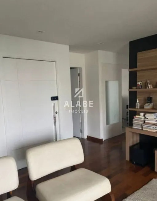 Foto 1 de Apartamento com 3 Quartos à venda, 203m² em Campo Belo, São Paulo