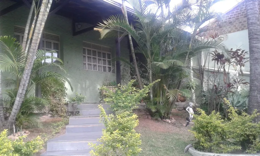 Foto 1 de Casa com 3 Quartos à venda, 500m² em Brasileia, Betim