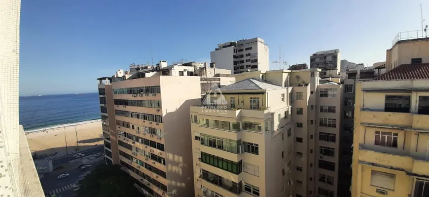 Foto 1 de Apartamento com 3 Quartos à venda, 200m² em Copacabana, Rio de Janeiro