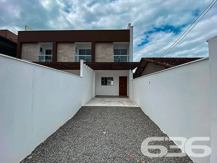 Foto 1 de Sobrado com 3 Quartos à venda, 96m² em Espinheiros, Joinville