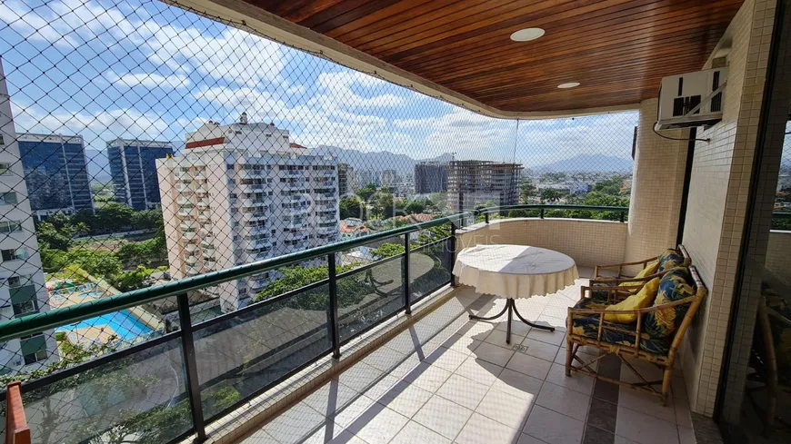 Foto 1 de Apartamento com 4 Quartos à venda, 141m² em Recreio Dos Bandeirantes, Rio de Janeiro