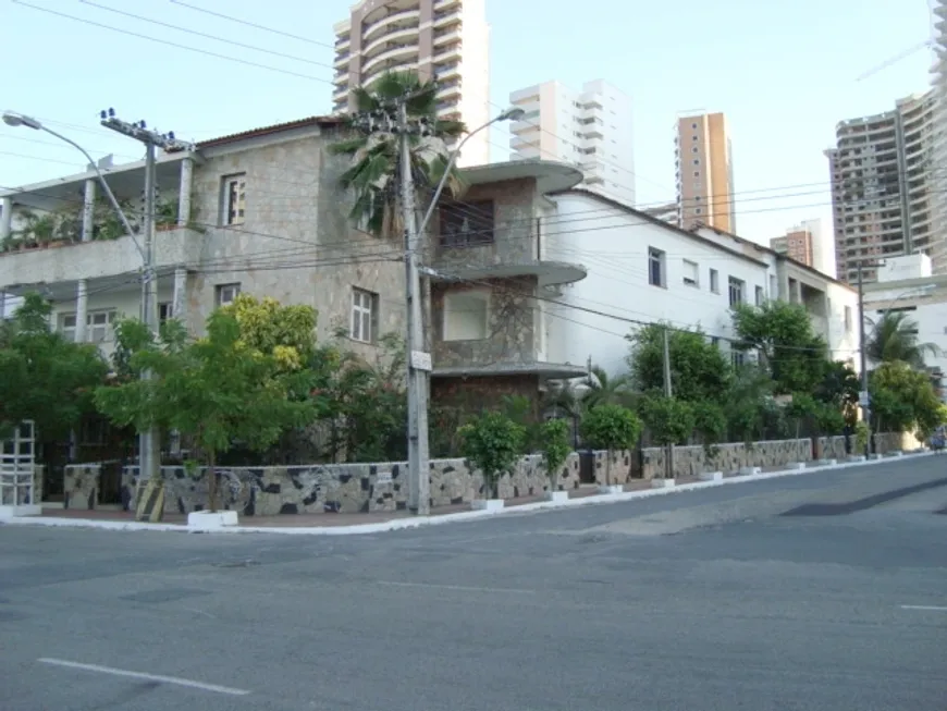 Foto 1 de Apartamento com 3 Quartos para alugar, 160m² em Meireles, Fortaleza