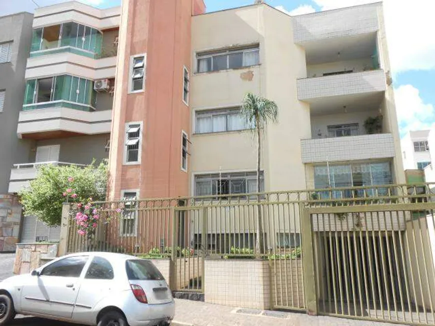 Foto 1 de Apartamento com 3 Quartos à venda, 205m² em Tabajaras, Uberlândia