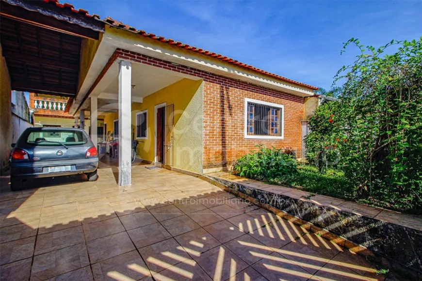 Foto 1 de Casa com 2 Quartos à venda, 221m² em Jardim Icaraiba, Peruíbe