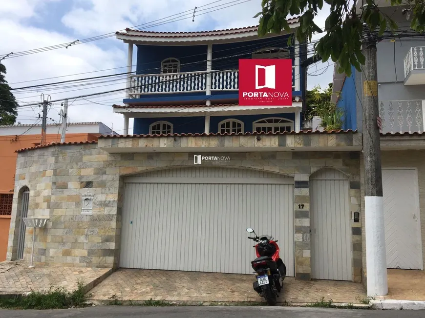 Foto 1 de Casa com 3 Quartos à venda, 300m² em Jardim Novo Embu, Embu das Artes