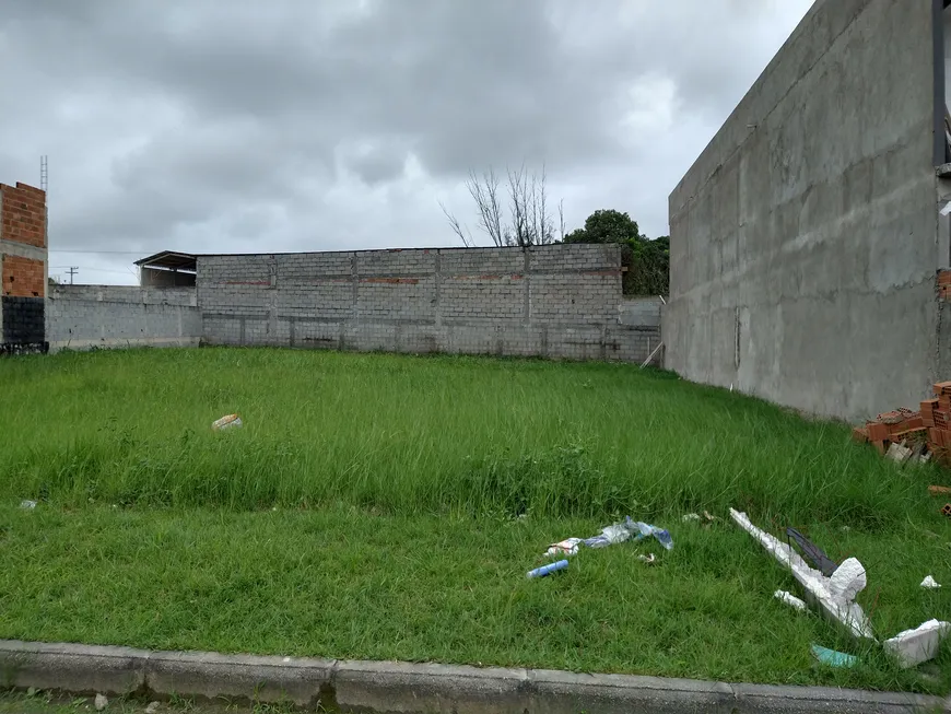 Foto 1 de Lote/Terreno à venda, 276m² em Fazendinha, Araruama