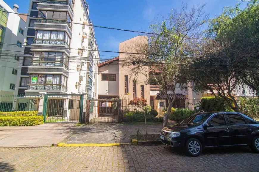 Foto 1 de Casa com 3 Quartos para alugar, 92m² em Petrópolis, Porto Alegre