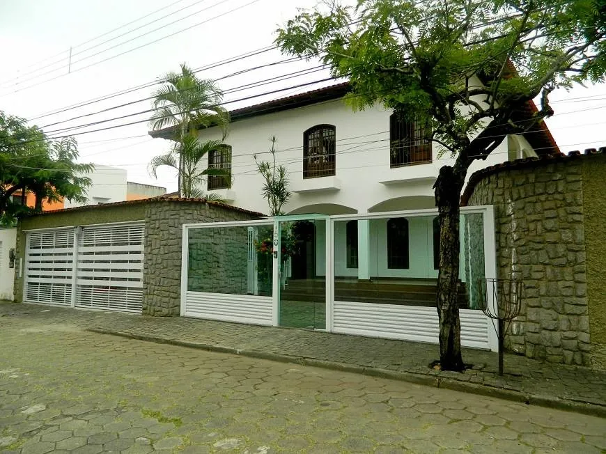 Foto 1 de Casa com 4 Quartos à venda, 440m² em Mata da Praia, Vitória
