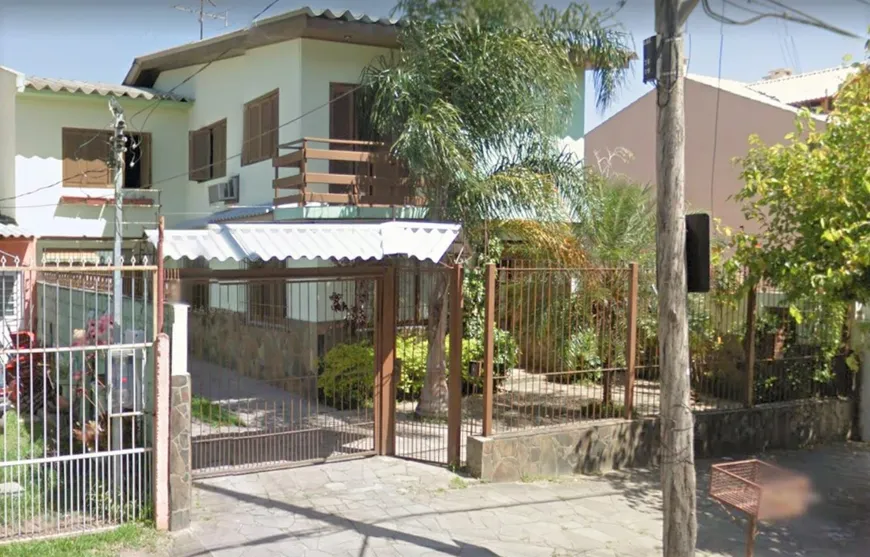 Foto 1 de Casa com 4 Quartos à venda, 96m² em Ipanema, Porto Alegre