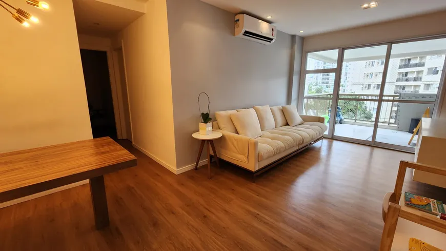 Foto 1 de Apartamento com 2 Quartos à venda, 78m² em Jacarepaguá, Rio de Janeiro