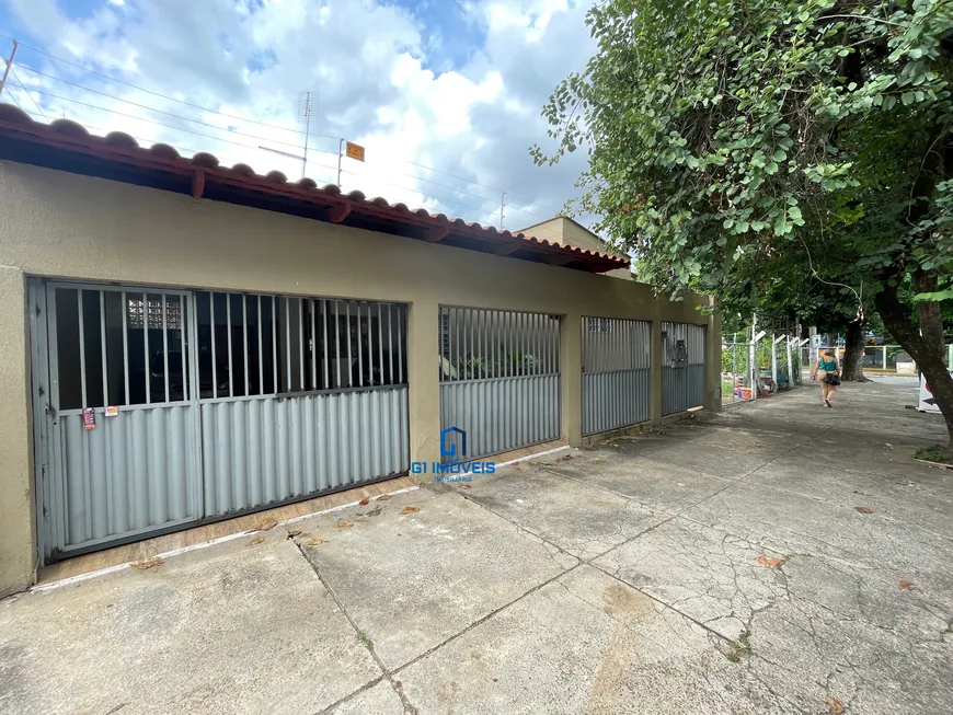 Foto 1 de Casa com 4 Quartos à venda, 210m² em Setor Central, Goiânia