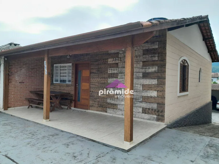 Foto 1 de Casa com 3 Quartos à venda, 140m² em Cocanha, Caraguatatuba