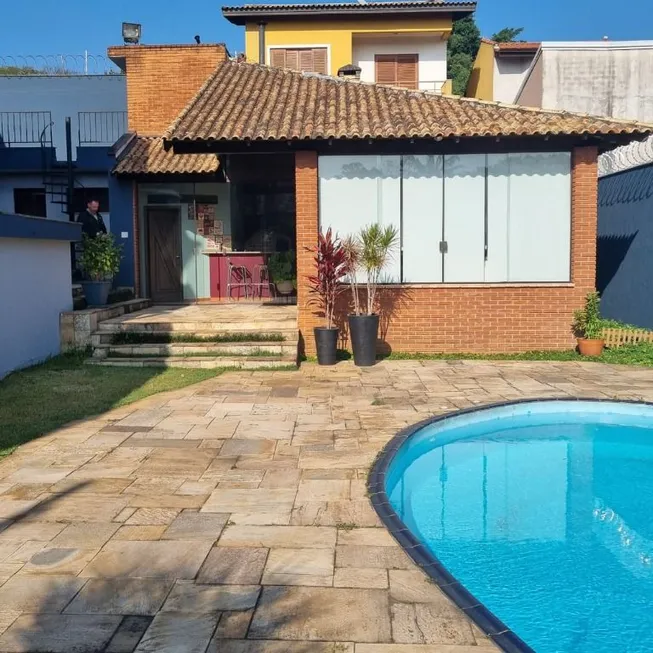 Foto 1 de Sobrado com 4 Quartos à venda, 380m² em Adalgisa, Osasco