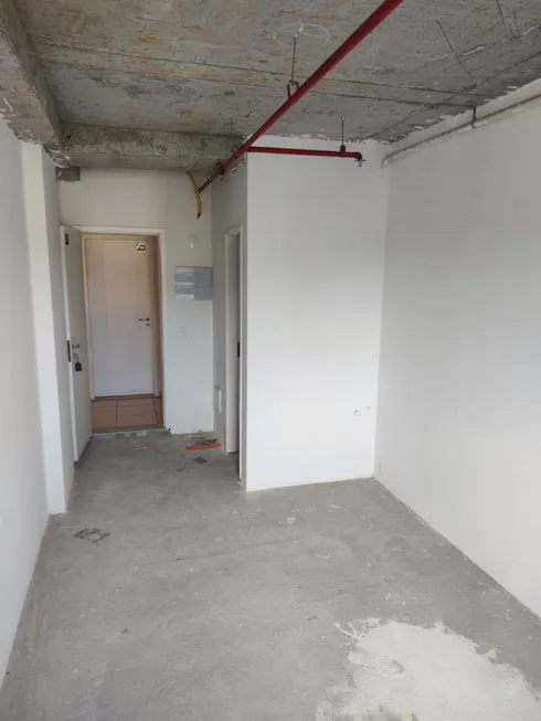 Foto 1 de Sala Comercial à venda, 18m² em Taquara, Rio de Janeiro