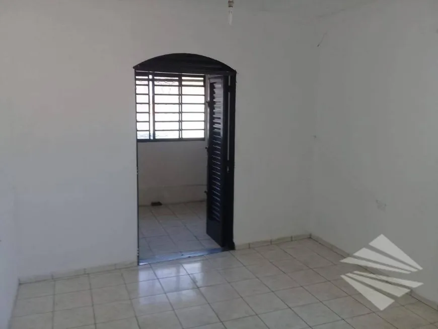 Foto 1 de Sobrado com 4 Quartos à venda, 120m² em Parque Santo Antônio, Taubaté