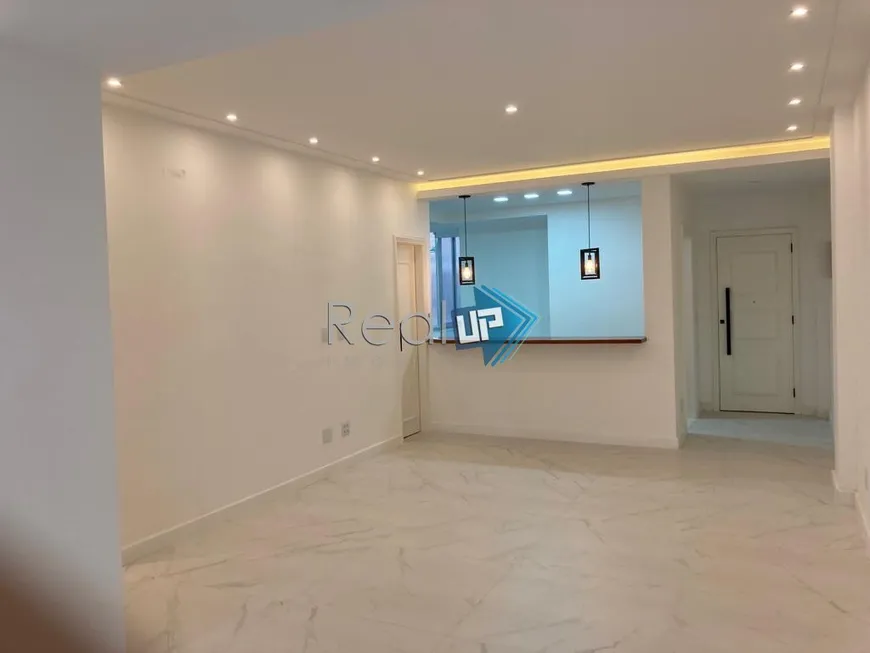 Foto 1 de Apartamento com 3 Quartos à venda, 120m² em Copacabana, Rio de Janeiro