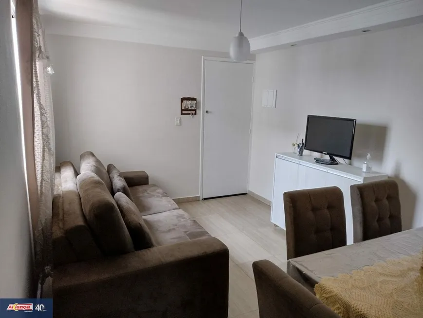 Foto 1 de Apartamento com 2 Quartos à venda, 47m² em Jardim Presidente Dutra, Guarulhos