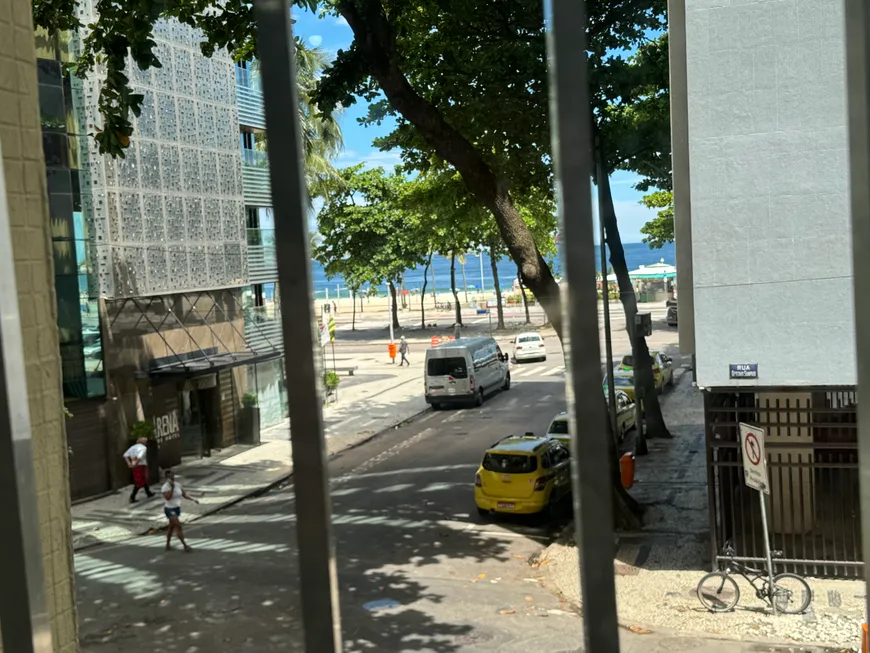 Foto 1 de Apartamento com 2 Quartos à venda, 81m² em Leme, Rio de Janeiro
