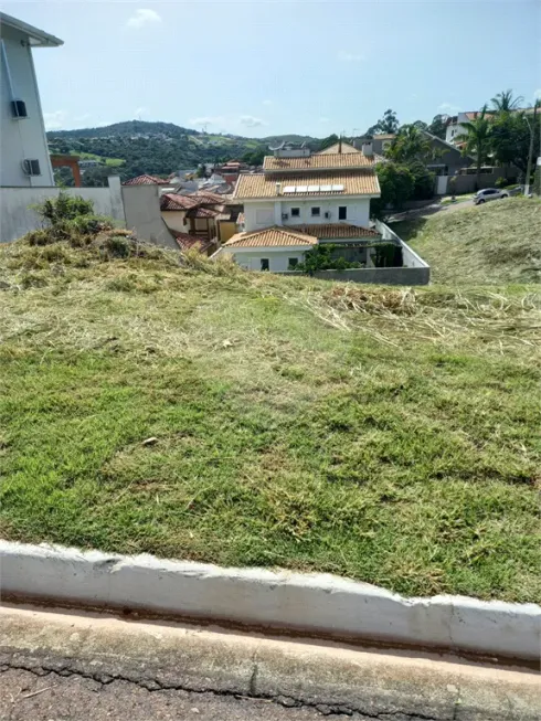 Foto 1 de Lote/Terreno à venda, 450m² em Vilagge Capricio, Louveira