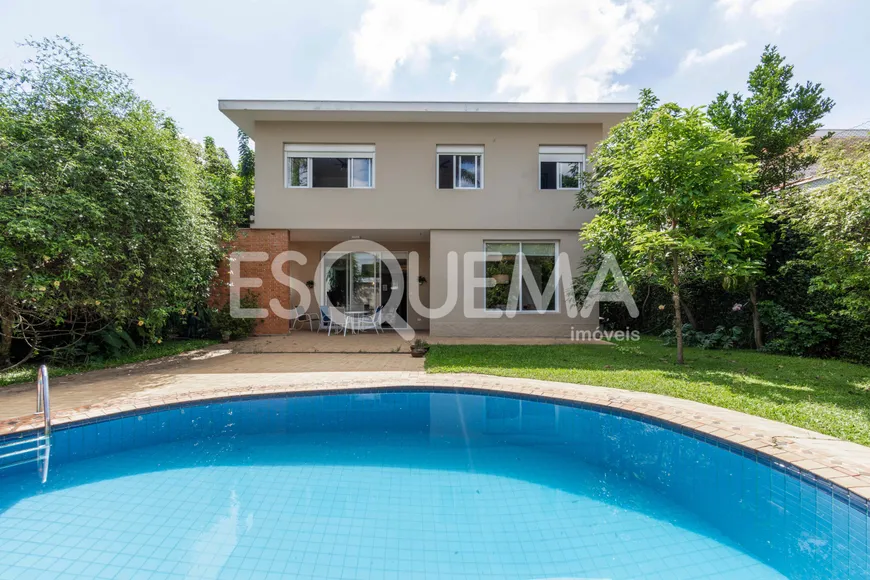 Foto 1 de Casa com 4 Quartos à venda, 370m² em Morumbi, São Paulo