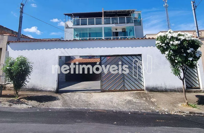 Foto 1 de Casa com 2 Quartos à venda, 81m² em Serra Dourada, Vespasiano