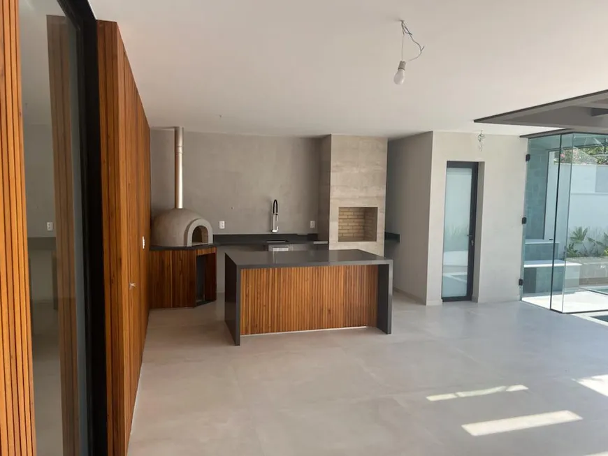 Foto 1 de Casa com 5 Quartos à venda, 453m² em Barra da Tijuca, Rio de Janeiro