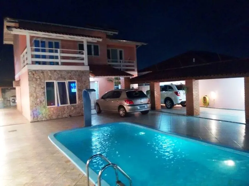 Foto 1 de Casa com 4 Quartos à venda, 180m² em Rio Caveiras, Biguaçu