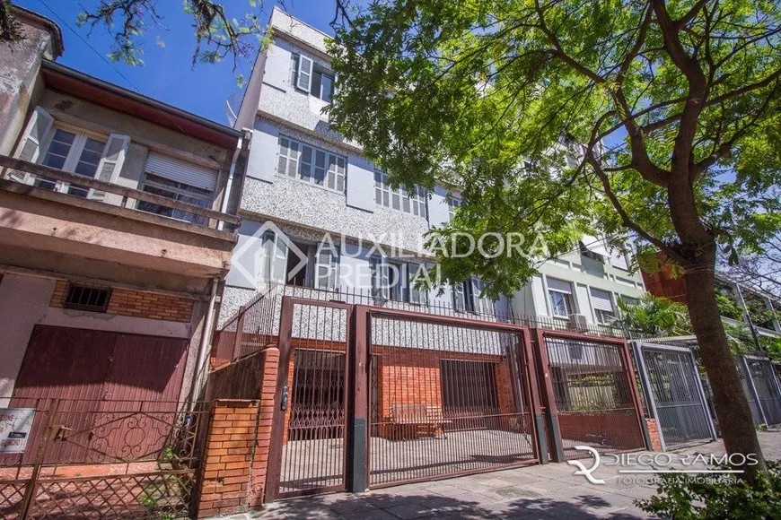 Foto 1 de Apartamento com 2 Quartos à venda, 65m² em Floresta, Porto Alegre