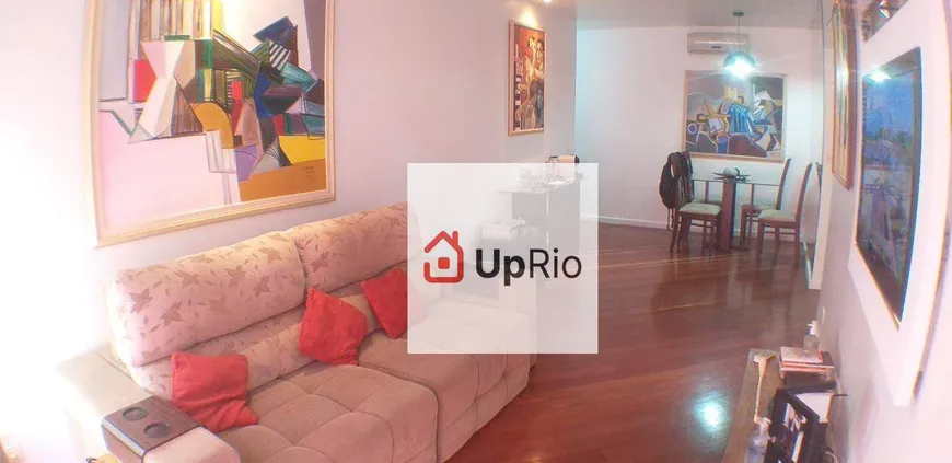 Foto 1 de Apartamento com 2 Quartos à venda, 70m² em Copacabana, Rio de Janeiro