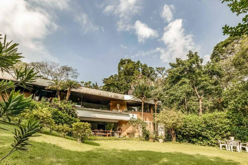 Foto 1 de Casa com 4 Quartos à venda, 341m² em Morumbi, São Paulo