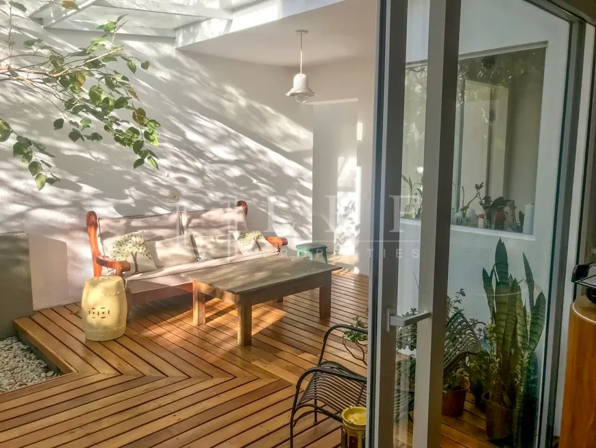 Foto 1 de Casa com 3 Quartos à venda, 204m² em Pinheiros, São Paulo